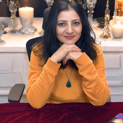 Tarot with Shipra
